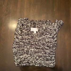 Jessica Simpson black and white maternity sweater